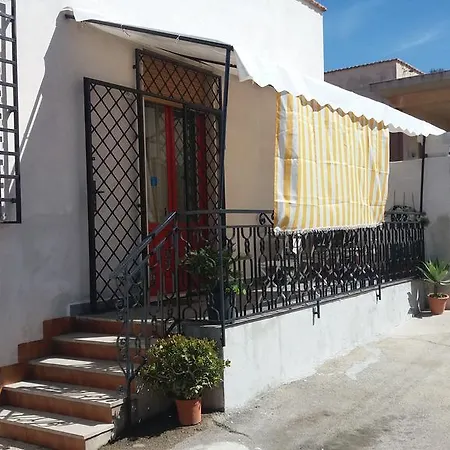 Casa Bianca Da Giusy Guest House Birgi Vecchi Exterior photo